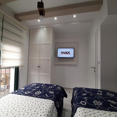 Maritimo Di Cattaro****Lux Apartment With Garage Extérieur photo