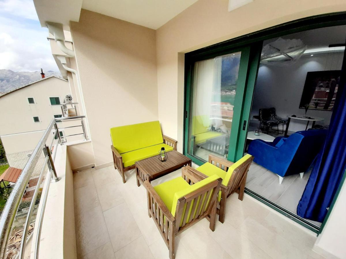 Maritimo Di Cattaro****Lux Apartment With Garage Extérieur photo