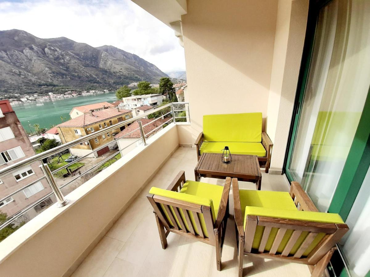Maritimo Di Cattaro****Lux Apartment With Garage Extérieur photo
