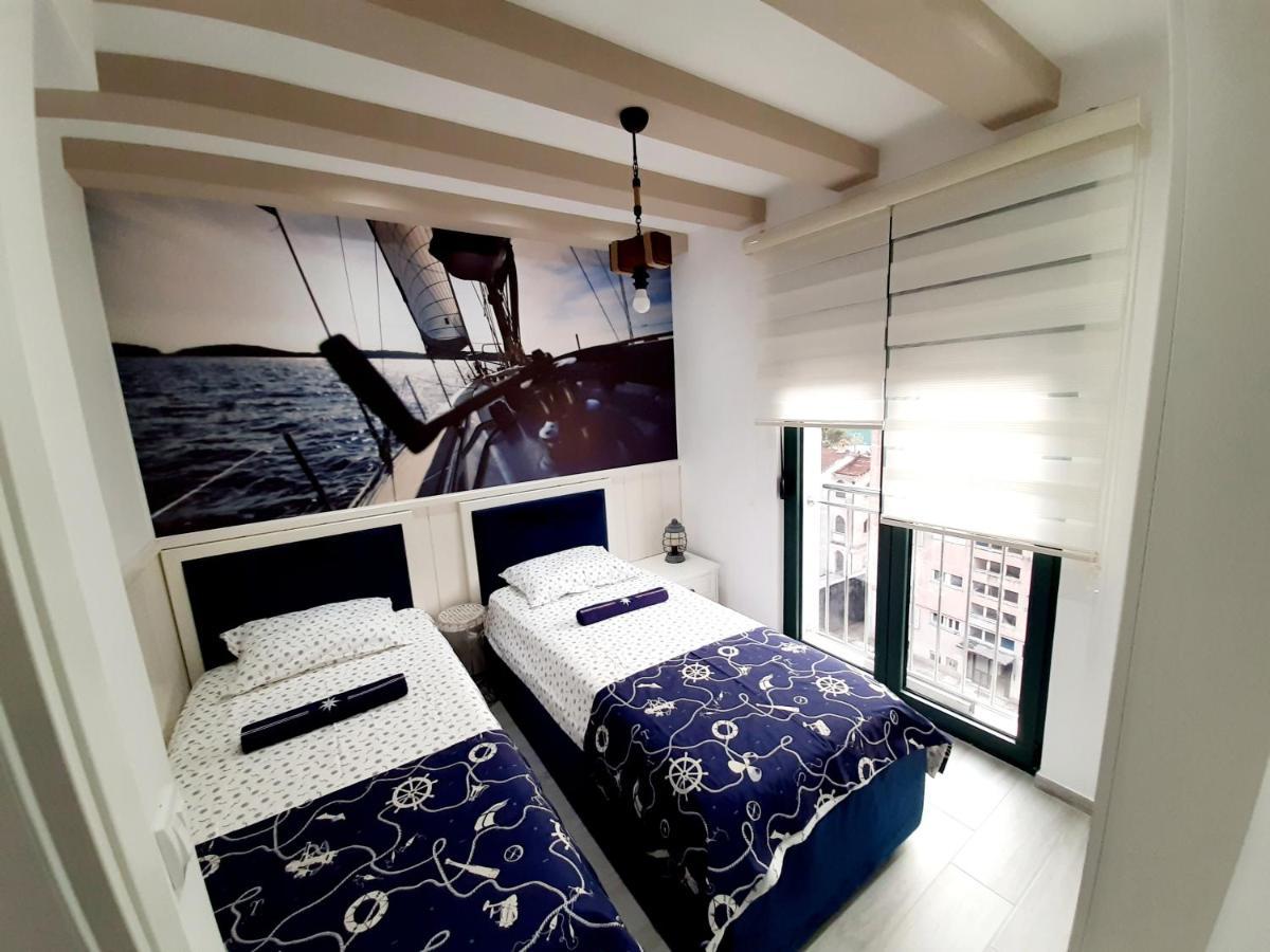 Maritimo Di Cattaro****Lux Apartment With Garage Extérieur photo