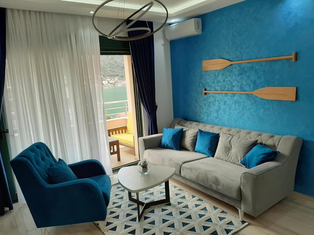 Maritimo Di Cattaro****Lux Apartment With Garage Extérieur photo