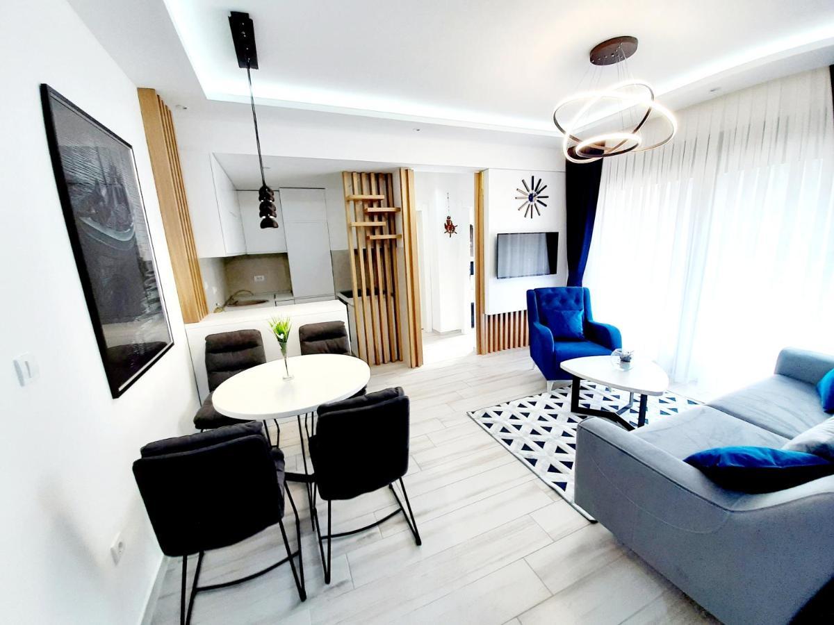 Maritimo Di Cattaro****Lux Apartment With Garage Extérieur photo