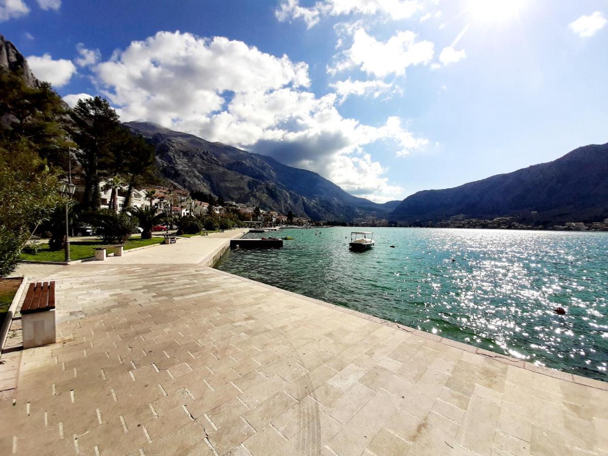 Maritimo Di Cattaro****Lux Apartment With Garage Extérieur photo